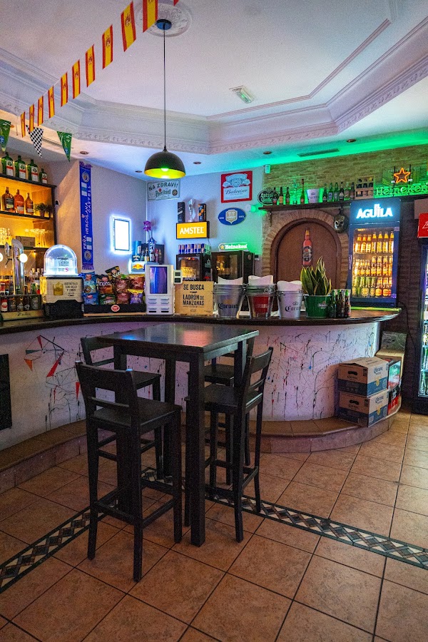 Barra interior de La Provisional en Avinguda Goleta